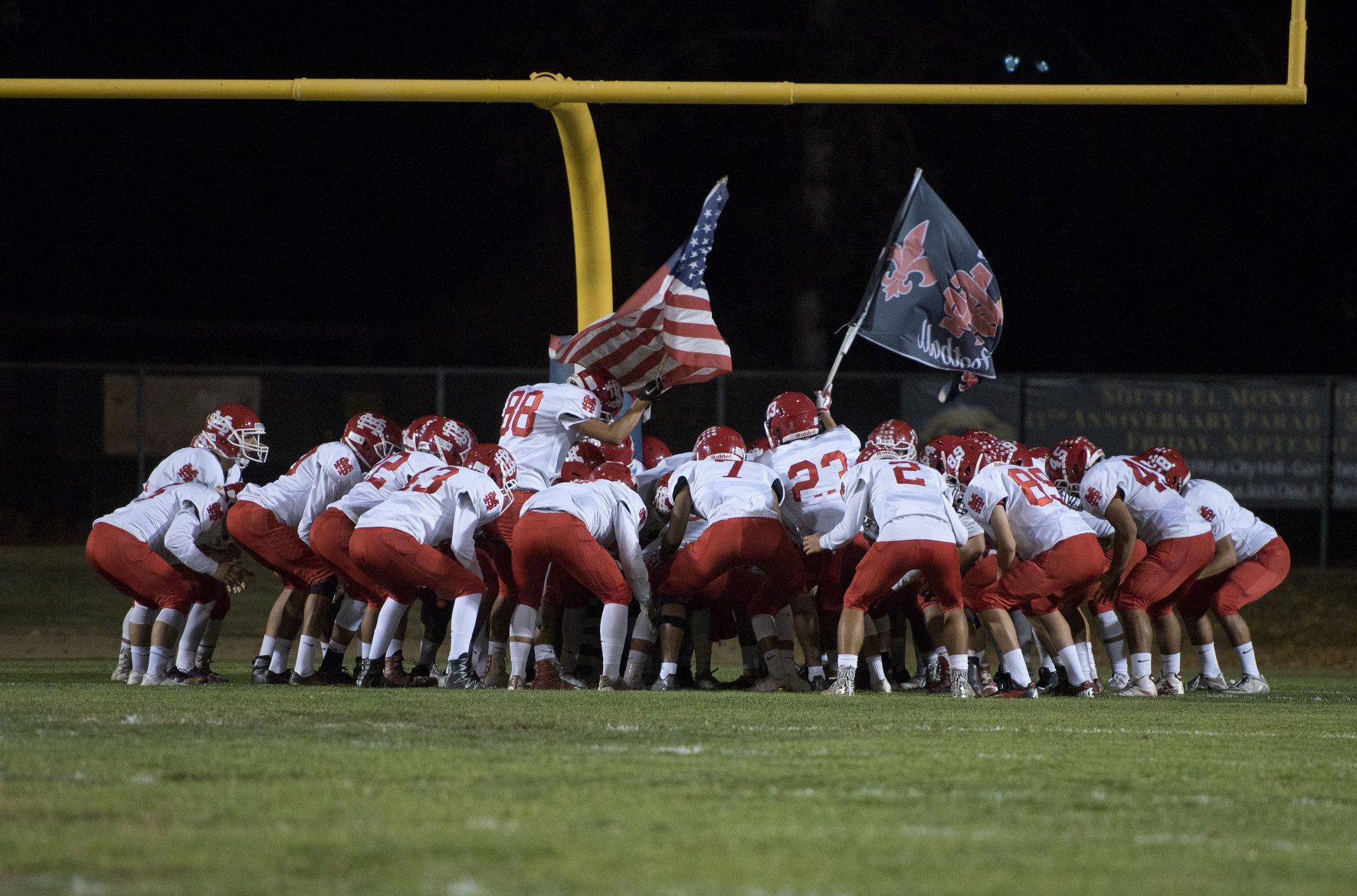 SantaMariaatSouthElMonteFootball.1124.17.JPG
